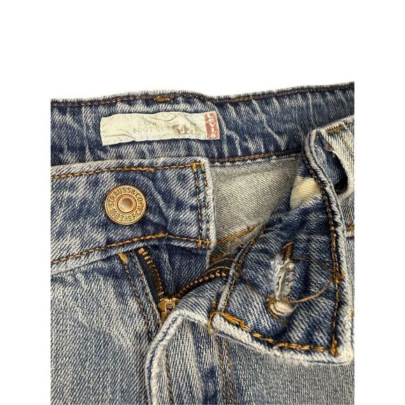 Levi’s Women’s 14 Cutoff Denim Jean Shorts Distressed Mid Rise Medium Wash - Picture 4 of 8